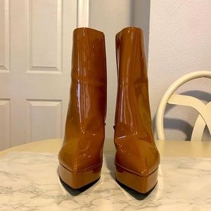 Madden Girl size 8.5 Caramel platform booties